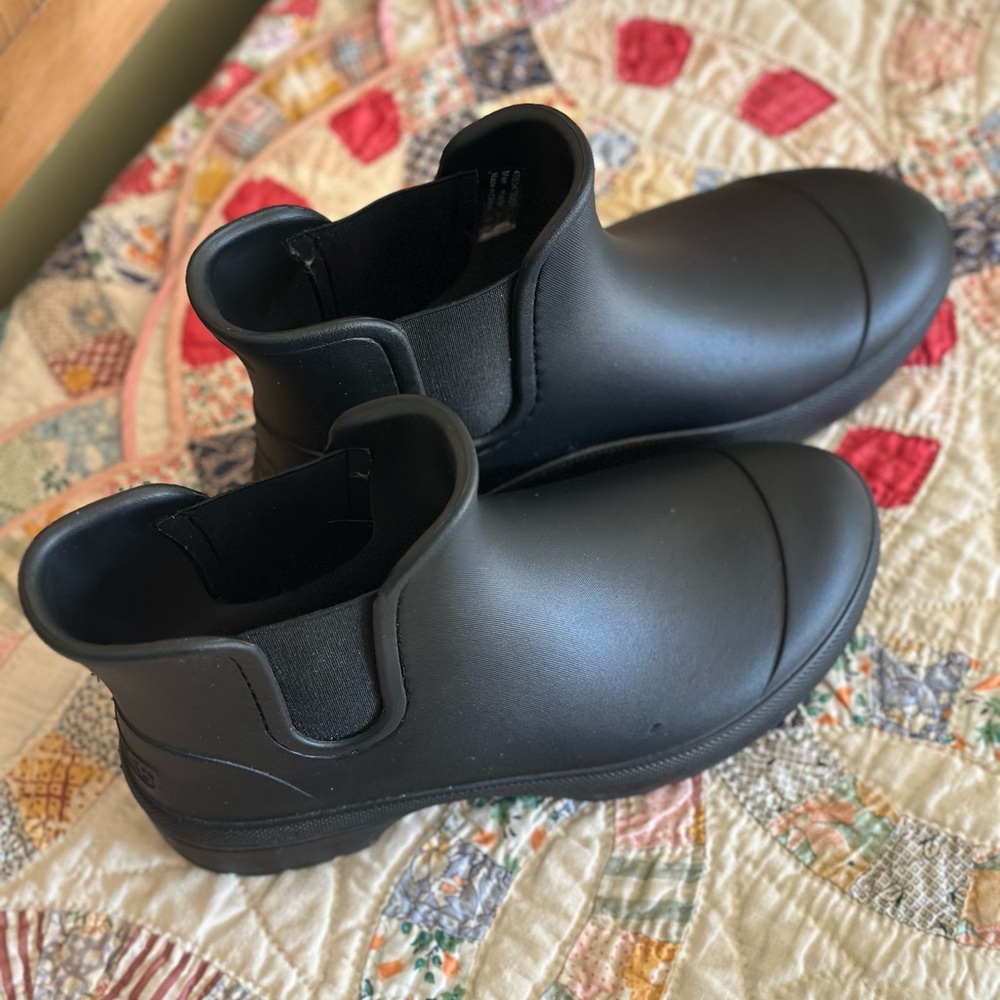 Dansko Matte Black Chelsea Rain Booties